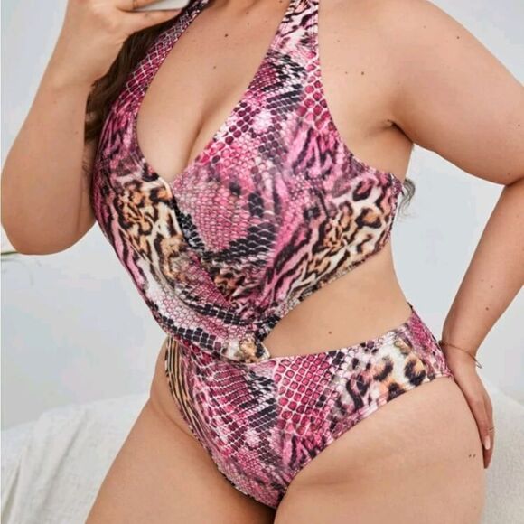 Plus size tropical print bathing suit 1X - Picture 2 of 5